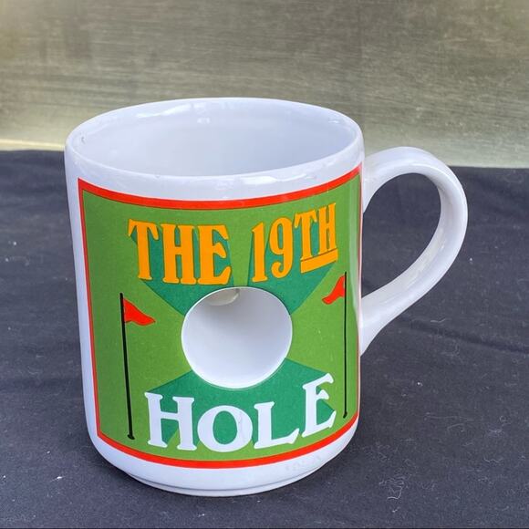The 19th Hole Golfer’s Mug - Picture 2 of 5